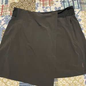 REI women size medium skirt